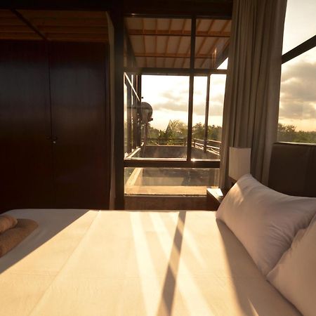 Ohmmstay - Rumah Pendopo Tanjungtirto Extérieur photo